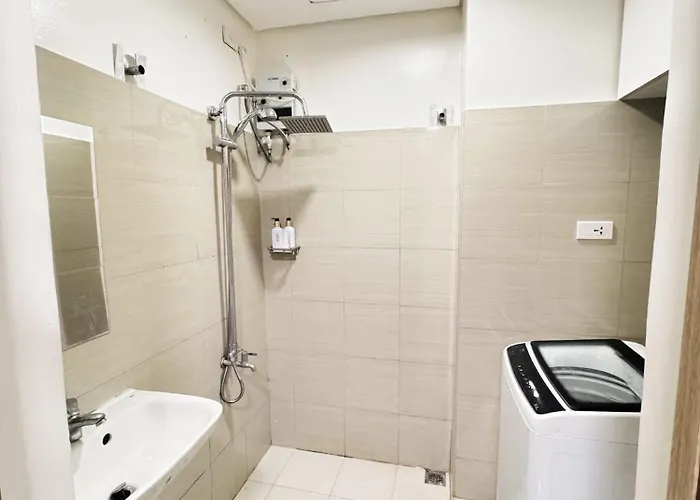 Apartahotel Near Naia Airport With Pool - Beatus *